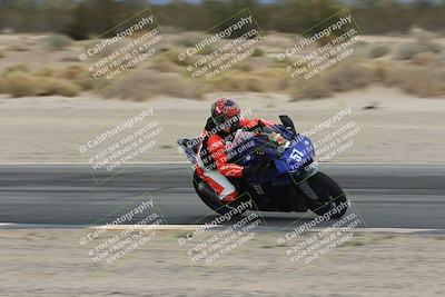 media/Nov-15-2025-Race Pace (Sat) [[8de605a2d8]]/Verified Riders/Turn 8 Inside (935am)/